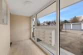 Hauseingang mit Garagenhof - *Erbbaurecht* Große, helle 3-Zi-Wohnung in Germering, 108m², 2 Bäder, Parkett, Garage + Stellplatz
