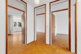 Flur - *Erbbaurecht* Große, helle 3-Zi-Wohnung in Germering, 108m², 2 Bäder, Parkett, Garage + Stellplatz