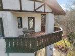 Großer Balkon - Ein Haus mit Persönlichkeit. Ein Grundstück mit Seltenheitswert. ca. 809m² Privatsphäre in Krailling