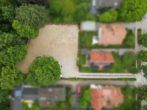 Drohne von Süden - Gartenpromenade vom Feinsten! Hammergrundstück mit Architekten-Planung EFH, Baugenehmigung erteilt
